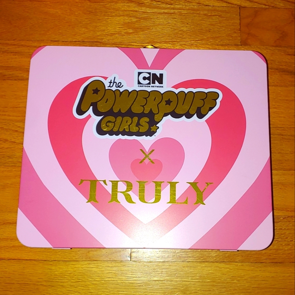 Powerpuff Girls Metal Tin Case Cosmetics Case Lunchbox TRULY Beauty